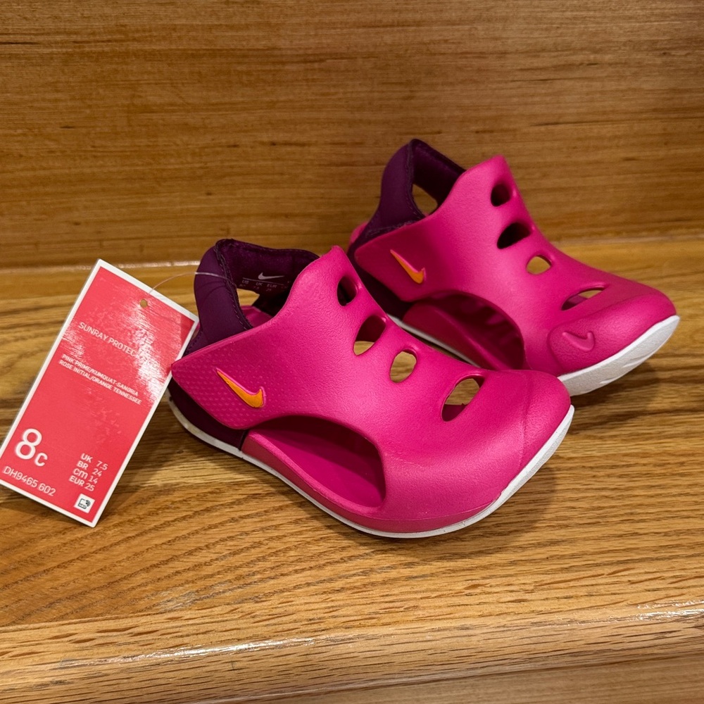 Nike Kids Fuchsia and Purple Sandals